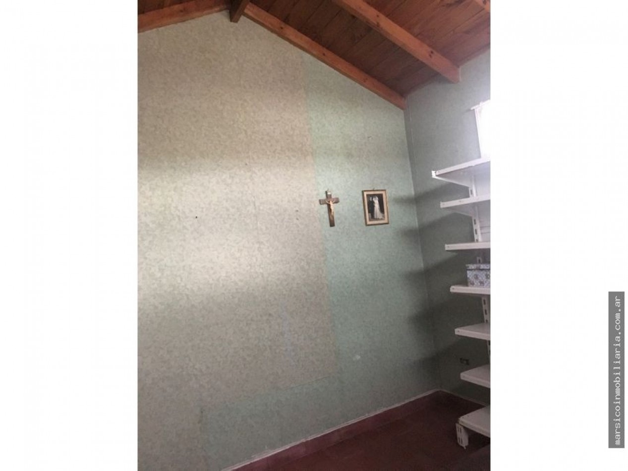 Chalet en planta alta + Local sobre Av.Fortunato de la Plaza