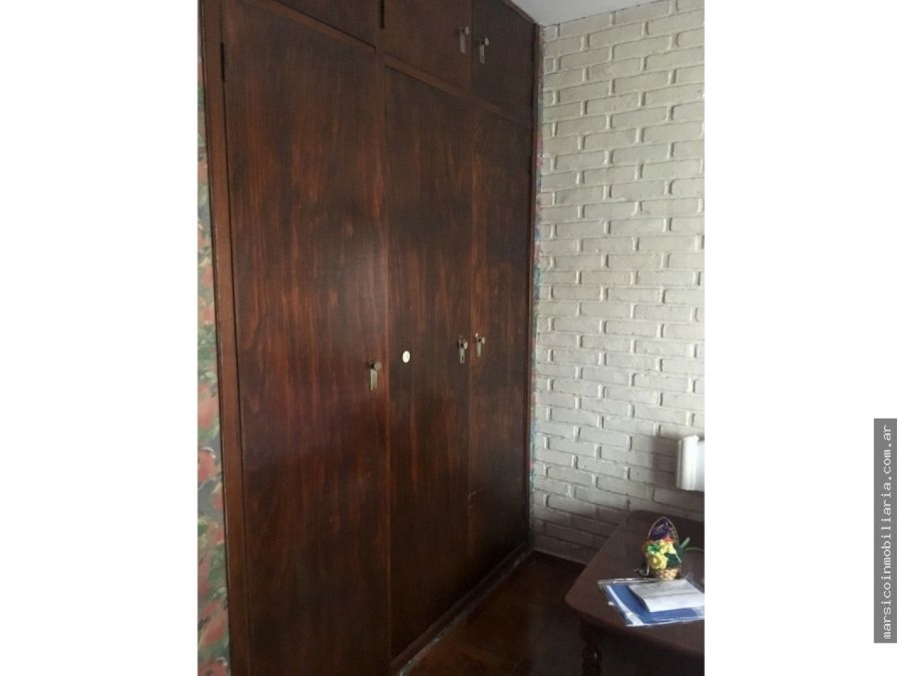 Chalet en planta alta + Local sobre Av.Fortunato de la Plaza