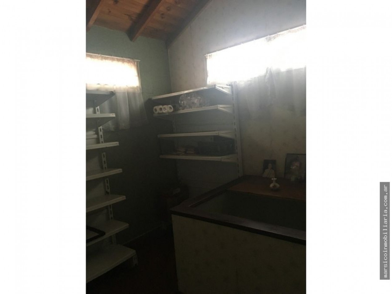 Chalet en planta alta + Local sobre Av.Fortunato de la Plaza