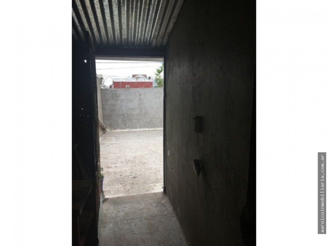 Chalet en planta alta + Local sobre Av.Fortunato de la Plaza