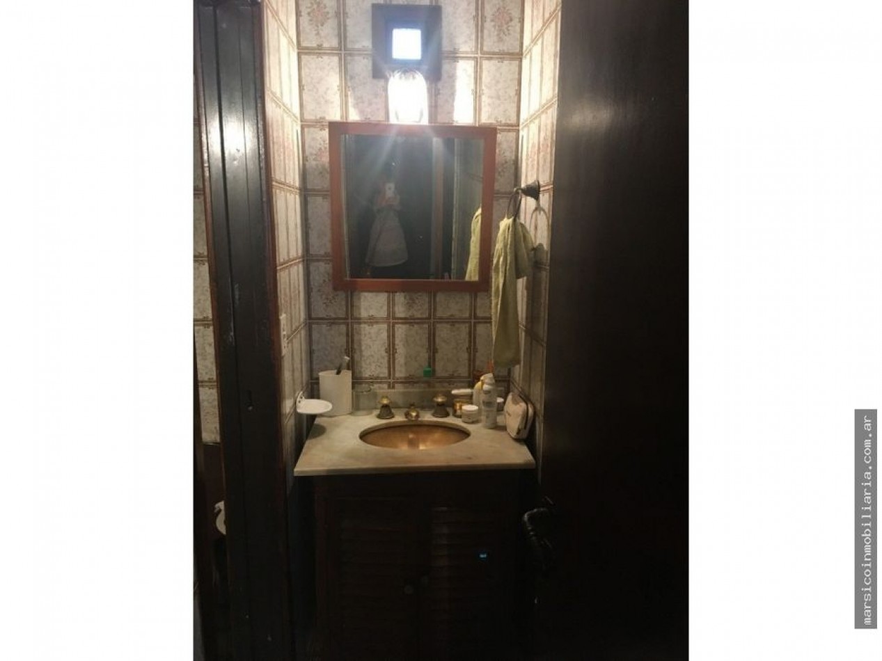 Chalet en planta alta + Local sobre Av.Fortunato de la Plaza