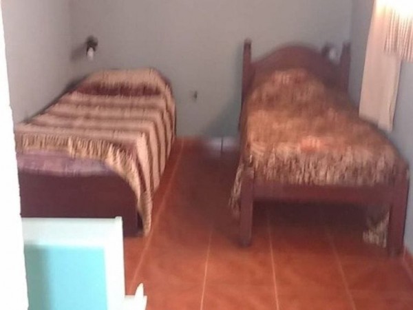 Departamento en planta alta con monoambiente