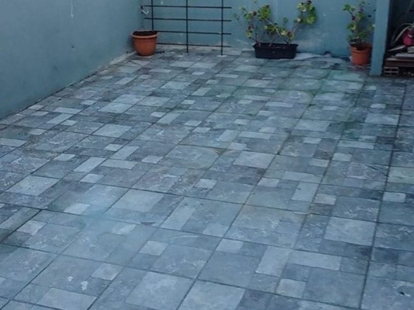 Departamento en planta alta con monoambiente