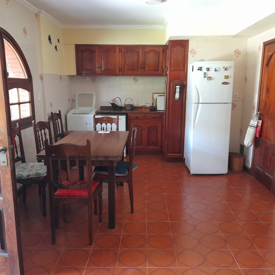 CHALET EN BARRIO COSTA DEL SOL MAR CHIQUITA