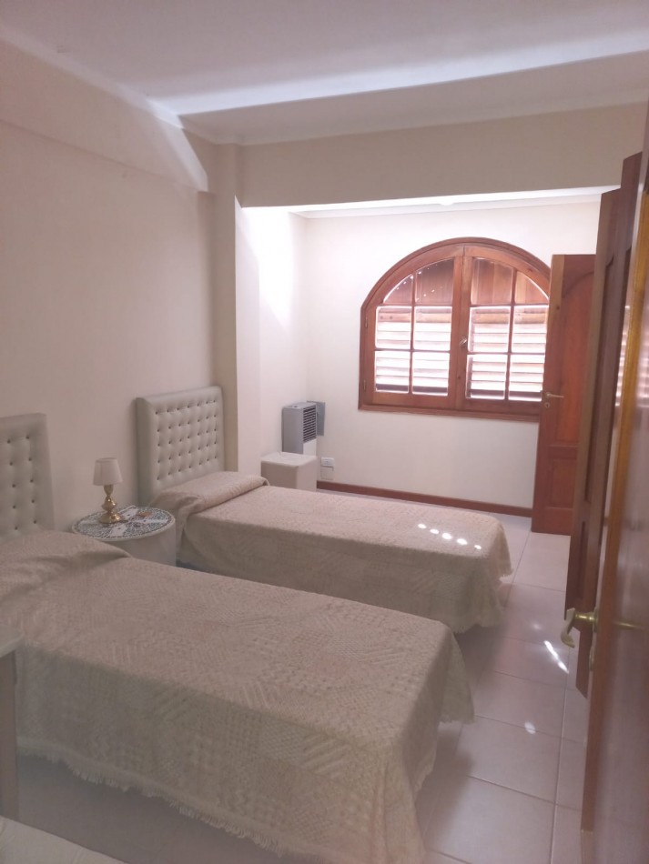 CHALET EN BARRIO COSTA DEL SOL MAR CHIQUITA