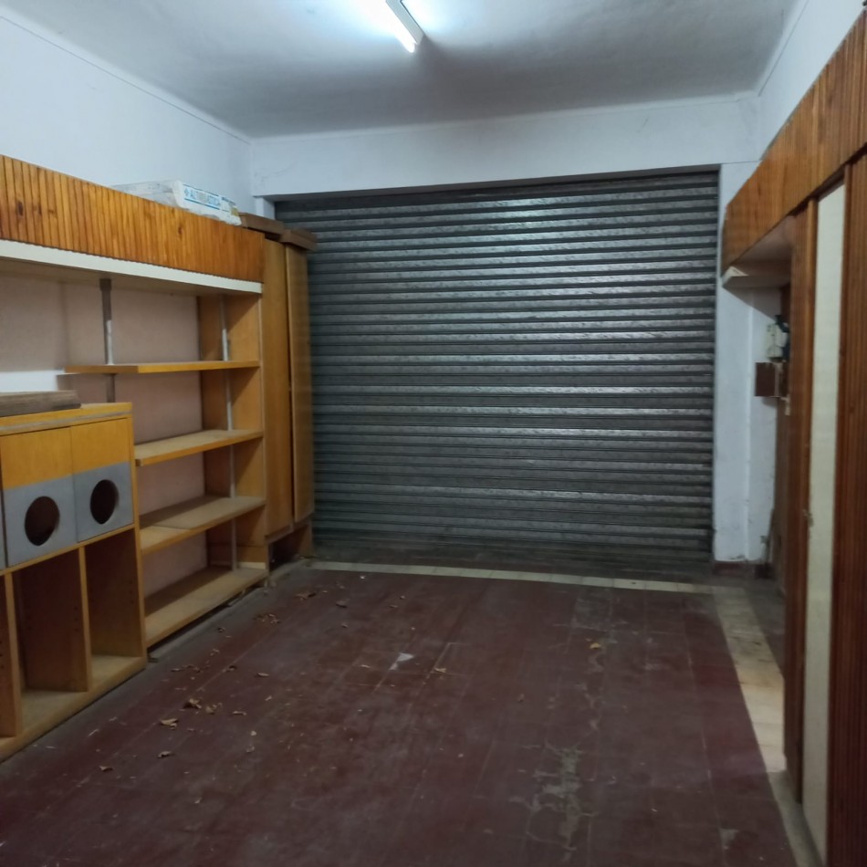 Chalet  de 4 ambientes  excelente estado