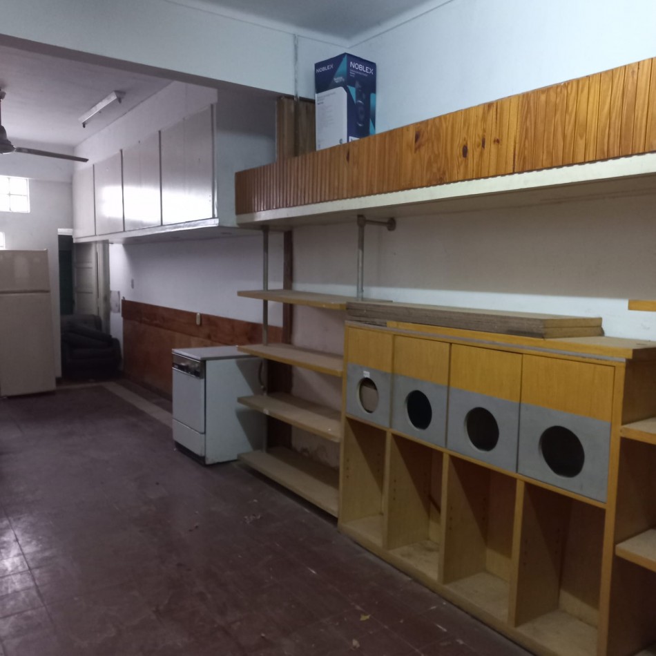 Chalet  de 4 ambientes  excelente estado